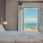 Villa Mylos *